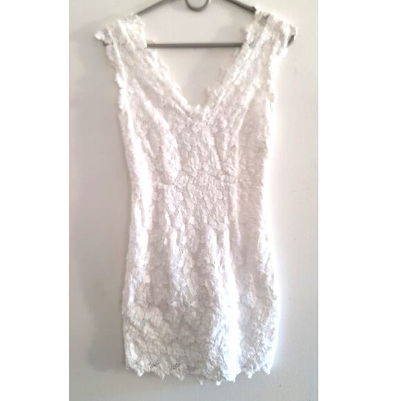 Lilly Pulitzer Reeve Shift Butterfly Lace Dress Resort White Papillion Lace 2 - Picture 2 of 13